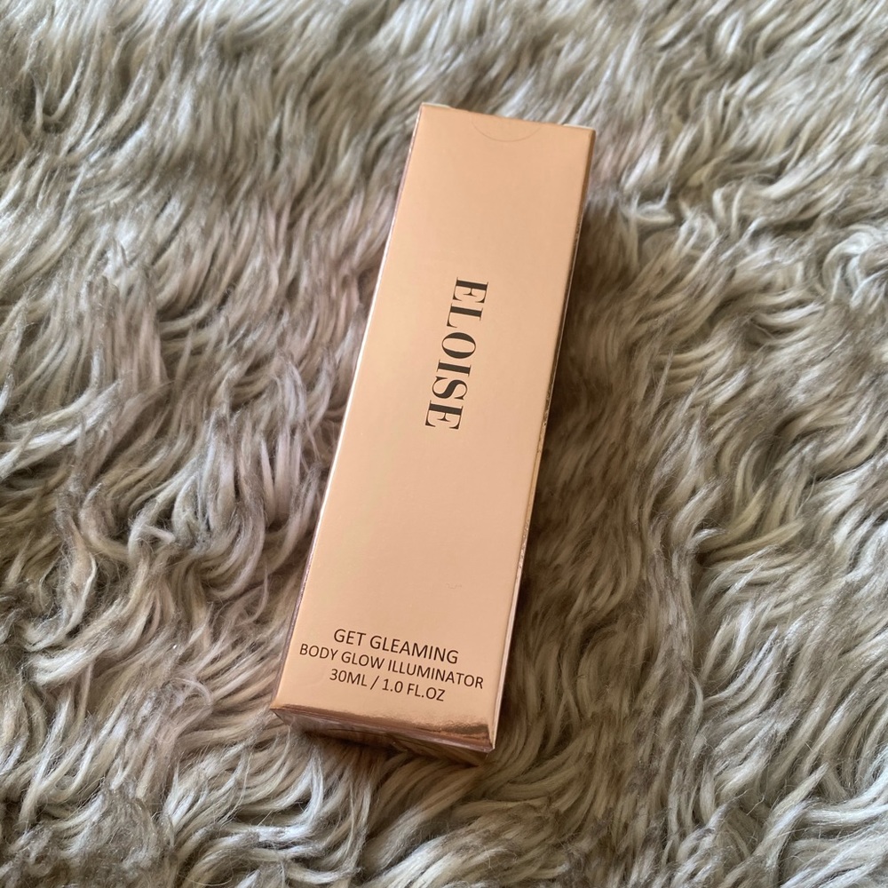 Eloise get gleaming body glow illuminator